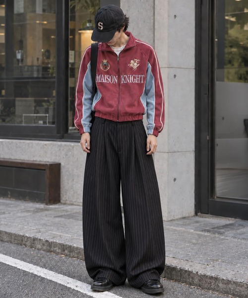 SPINNS(スピンズ)の「2タックピンストライプカーブワイドスラックスパンツ/テーラード素材(その他パンツ・メンズ・ブラック/ネイビー/チャコール・L/M)」の11枚目の写真