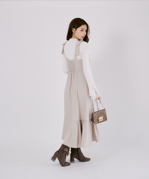 tocco closet(トッコ クローゼット)の「リボン付き袖口レース切り替えフレアスリーブハイネックリブニットプルオーバー(ニット/セーター・レディース・オフホワイト/ブラック・M)」の5枚目の写真