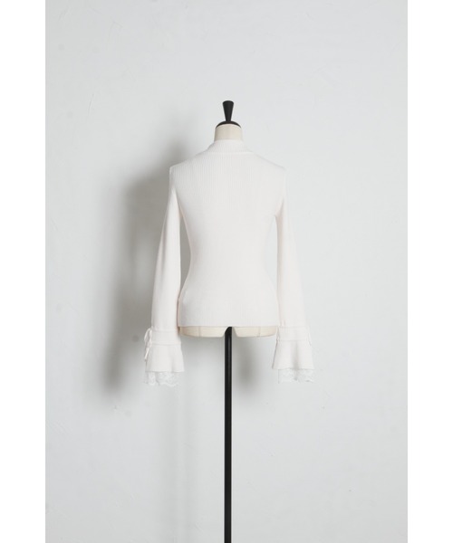 tocco closet(トッコ クローゼット)の「リボン付き袖口レース切り替えフレアスリーブハイネックリブニットプルオーバー(ニット/セーター・レディース・オフホワイト/ブラック・M)」の20枚目の写真