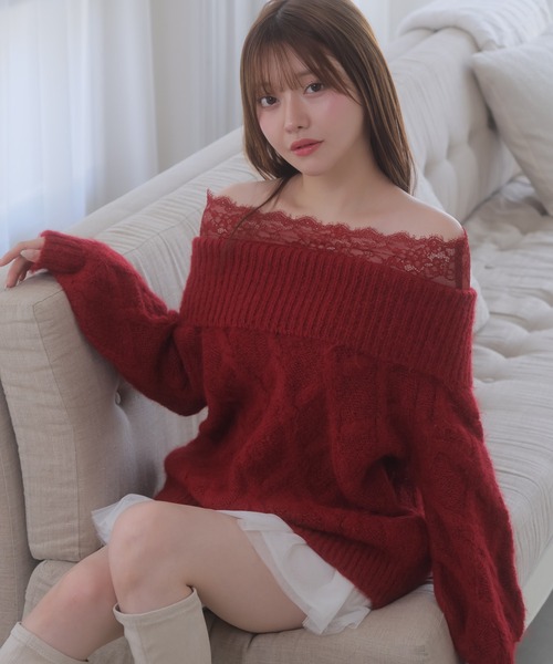 LIPSERVICE(リップサービス)の「レースオフショルダイヤケーブルニット(ニット/セーター・レディース・アイボリー/ピンク/ボルドー・FREE)」の3枚目の写真