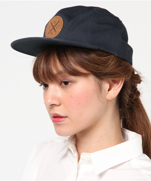 NIXON(ニクソン)の「BEACHSIDE SNAP-BACK HAT(キャップ・レディース・グレー/ブラック/カーキ/ネイビー/ブラック系その他/カモフラージュ・FREE)」の5枚目の写真