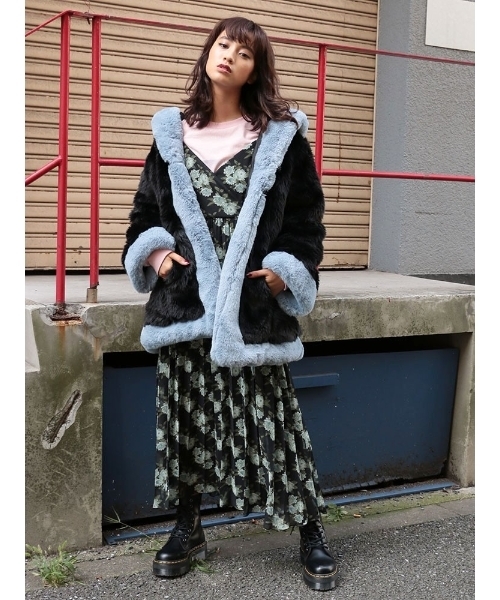 jouetie（ジュエティ）の「ヴィンテージフラワーキャミワンピース（ワンピース・レディース・ブラック/ベビーピンク/ブルー・MEDIUM）」の15枚目の写真