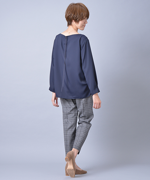 RIVE DROITE（リヴドロワ）の「ストリングボートネックブラウス（シャツ/ブラウス・レディース・アイボリー/ネイビー/キャメル・FREE）」の12枚目の写真