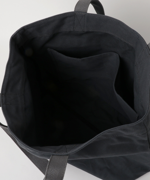 MHL.（エムエイチエル）の「HEAVY COTTON CANVAS	（ショルダーバッグ・メンズ・チャコールグレー/オリーブ・FREE）」の3枚目の写真