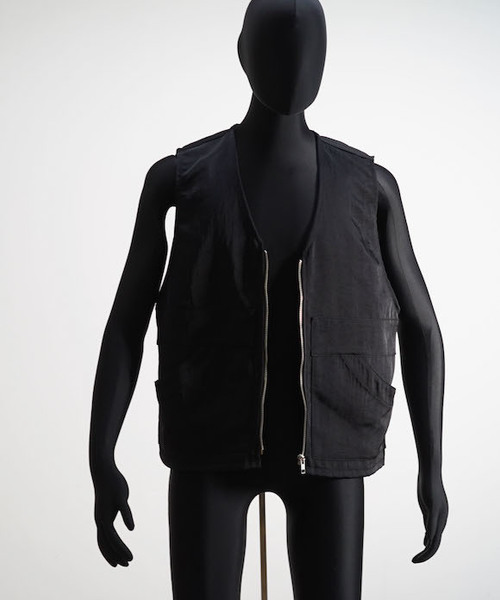 KAIKO カイコー ベスト KAIKO(カイコー)の「KAIKO NYLON VEST(ベスト)」 - WEAR