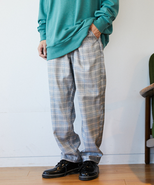 kutir(クティール)の「チェックワイドテーパードパンツ(その他パンツ・メンズ・グレー系その他/ブラウン系その他/ベージュ系その他/ブルー系その他/グレー系その他2/グレー系その他3/グレー系その他4・SMALL/MEDIUM/LARGE)」の8枚目の写真