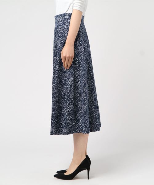 three dots（スリードッツ）の「ブラッシュドプリント スカート（スカート・レディース・ネイビー・SMALL/MEDIUM/X-SMALL）」の3枚目の写真
