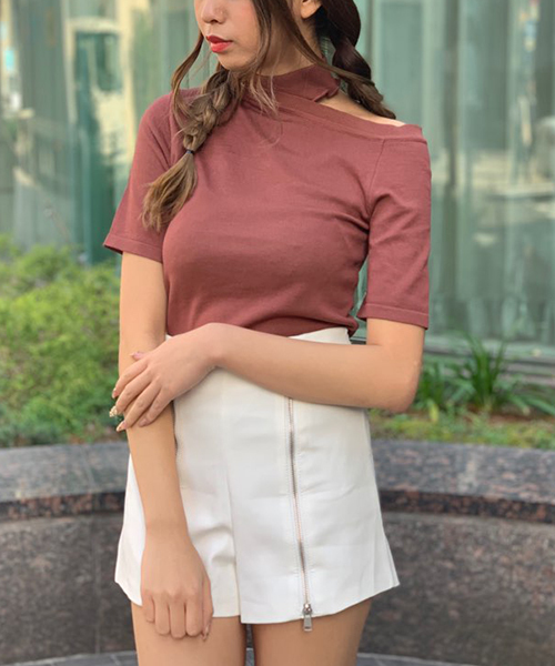 SPIGA（スピーガ）の「ﾁｮｰｶｰ風ﾜﾝｼｮﾙﾀﾞｰﾆｯﾄ（ニット/セーター・レディース・ホワイト/ブラウン/ピンク/ブラック・FREE）」の4枚目の写真