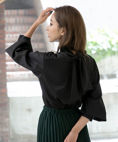 KOBE LETTUCE（コウベレタス）の「前後2Wayスタンドボウタイブラウス（シャツ/ブラウス・レディース・ブラック/ブラウン/オフホワイト/ライム/ブルー系その他・FREE）」の3枚目の写真