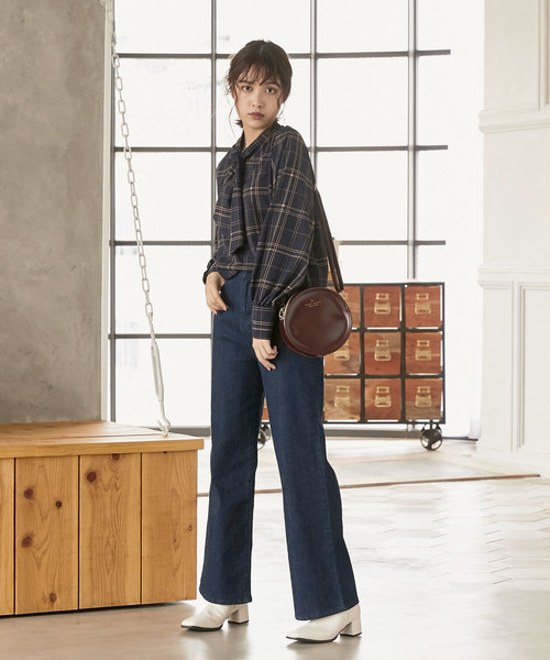 KOBE LETTUCE（コウベレタス）の「前後2Wayスタンドボウタイブラウス（シャツ/ブラウス・レディース・ブラック/ブラウン/オフホワイト/ライム/ブルー系その他・FREE）」の16枚目の写真