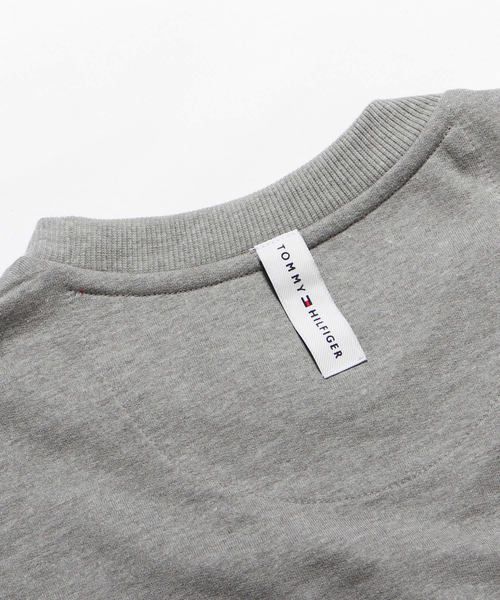 TOMMY HILFIGER(トミーヒルフィガー)の「Tommy Hilfiger/トミーヒルフィガー Sweat 配色切り替えスウェット(スウェット・メンズ・ヘザーグレー/ダークネイビー・S/M/L/XL)」の4枚目の写真