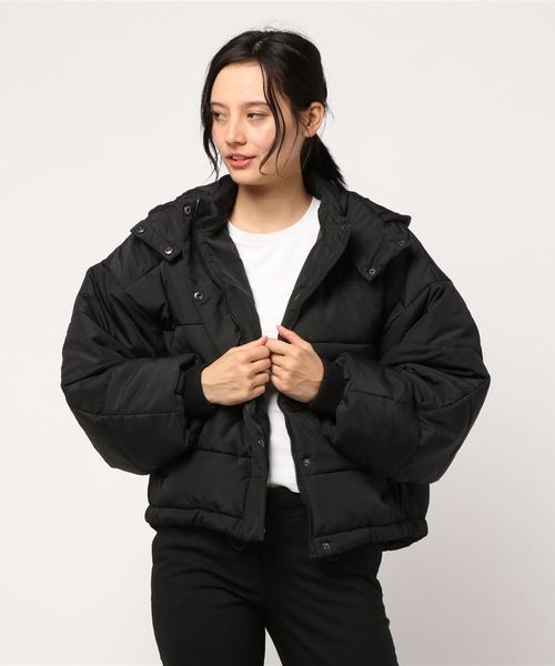 STYLEBLOCK（スタイルブロック）の「高密度タフタビッグシルエットドルマンスリーブ中綿ジャケット（ダウンジャケット/コート・レディース・ブラック/ベージュ/ブラウン/カーキ・M）」の9枚目の写真