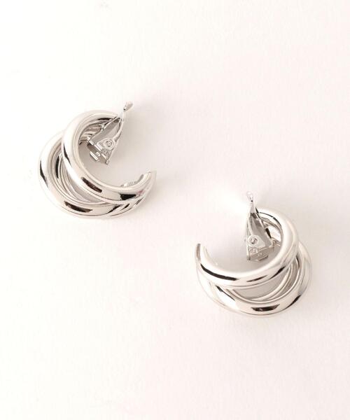 BEAUTY&YOUTH UNITED ARROWS（ビューティーアンドユースユナイテッドアローズ）の「BY 3ラインミニイヤリング ∴（イヤリング・レディース・シルバー/ゴールド・FREE）」の2枚目の写真