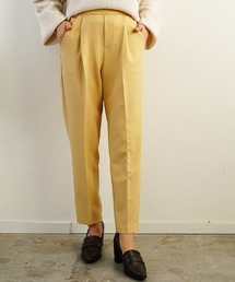 美脚シルエットテーパードパンツ