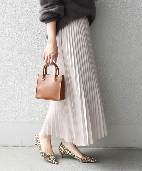 SHIPS（シップス）の「カレンダリングプリーツスカート◇（スカート・レディース・ベージュ/ブラウン/ワイン/ベージュ系その他/クリアイエロー/ブラック・ONE SIZE）」の20枚目の写真