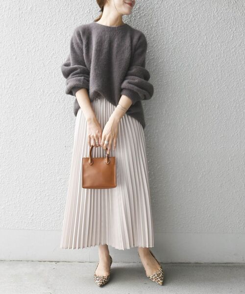 SHIPS（シップス）の「カレンダリングプリーツスカート◇（スカート・レディース・ベージュ/ブラウン/ワイン/ベージュ系その他/クリアイエロー/ブラック・ONE SIZE）」の18枚目の写真