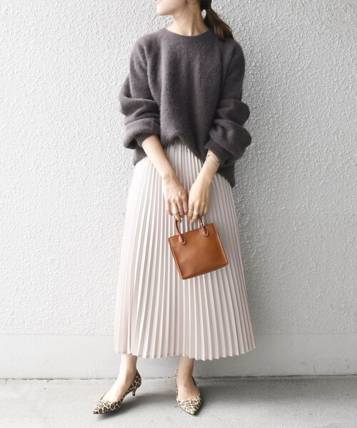 SHIPS（シップス）の「カレンダリングプリーツスカート◇（スカート・レディース・ベージュ/ブラウン/ワイン/ベージュ系その他/クリアイエロー/ブラック・ONE SIZE）」の17枚目の写真