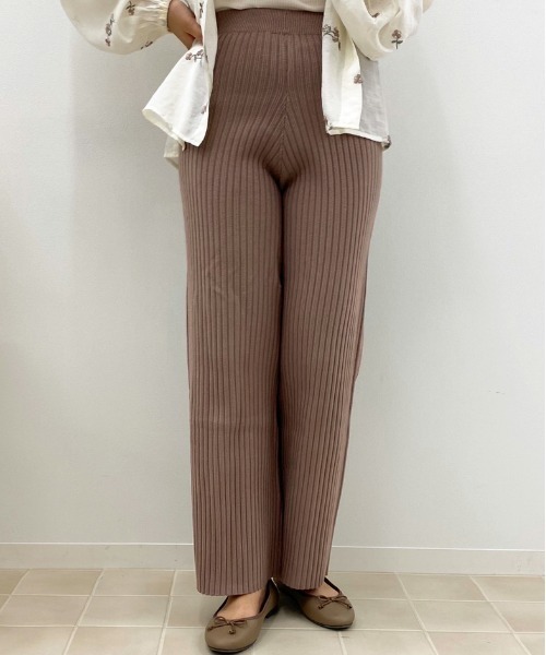 apres jour(アプレジュール)の「ニットリブイージーパンツ【ZOZOTOWN限定アイテム】(その他パンツ・レディース・モカ/アイボリー/ダークブラウン/スモークピンク/ライトベージュ・MEDIUM/SMALL)」の13枚目の写真