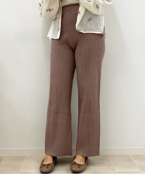 apres jour(アプレジュール)の「ニットリブイージーパンツ【ZOZOTOWN限定アイテム】(その他パンツ・レディース・モカ/アイボリー/ダークブラウン/スモークピンク/ライトベージュ・MEDIUM/SMALL)」の14枚目の写真