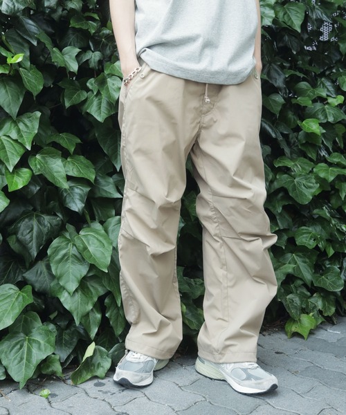 Lulu ＆ Arnie（るるあんどあーにー）の「ナチュラル ストレッチ ワイド スノーパンツ（その他パンツ・メンズ・ホワイト/カーキ/ブラック・LARGE/MEDIUM）」の2枚目の写真