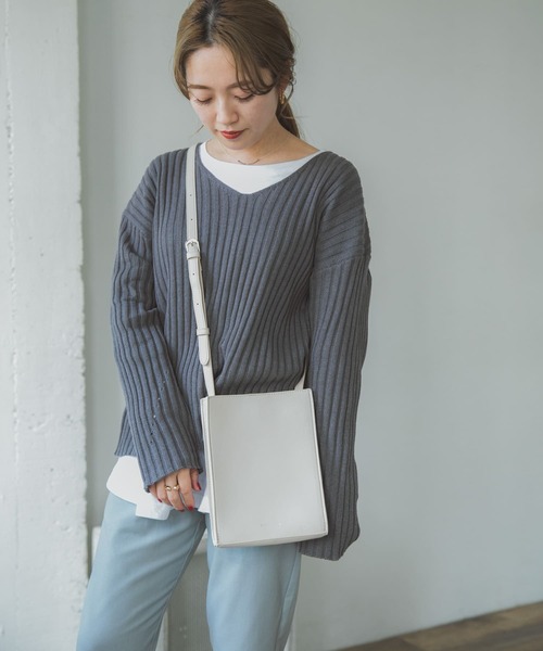 ITEMS URBANRESEARCH（アイテムズ アーバンリサーチ）の「ボックスショルダーバッグ（ショルダーバッグ・レディース・ブラック/グレー/オフホワイト・-）」の10枚目の写真