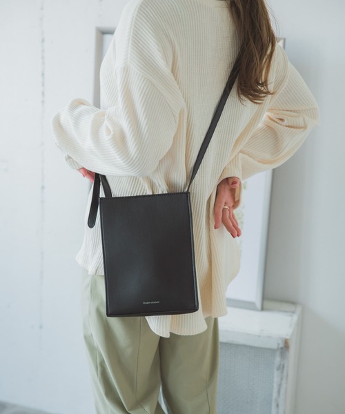 ITEMS URBANRESEARCH（アイテムズ アーバンリサーチ）の「ボックスショルダーバッグ（ショルダーバッグ・レディース・ブラック/グレー/オフホワイト・-）」の22枚目の写真