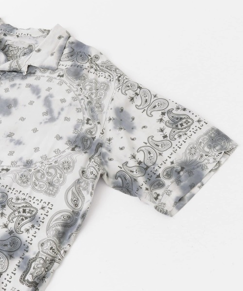 SENSE OF PLACE by URBAN RESEARCH(センスオブプレイスバイアーバンリサーチ)の「タイダイバンダナシャツ(5分袖)(シャツ/ブラウス・メンズ・ブルー/チャコールグレー・LARGE/MEDIUM)」の12枚目の写真