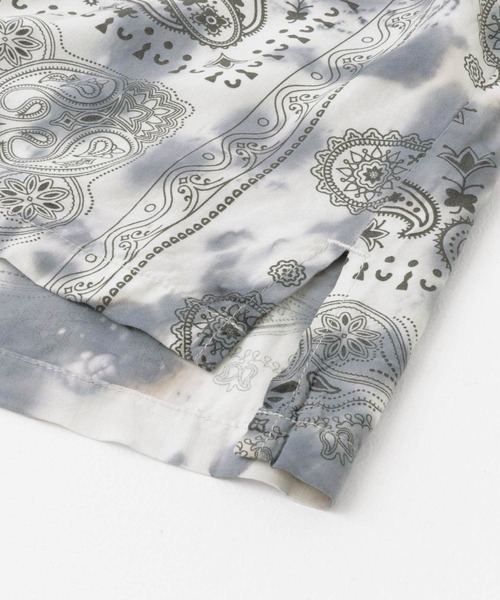 SENSE OF PLACE by URBAN RESEARCH(センスオブプレイスバイアーバンリサーチ)の「タイダイバンダナシャツ(5分袖)(シャツ/ブラウス・メンズ・ブルー/チャコールグレー・LARGE/MEDIUM)」の13枚目の写真