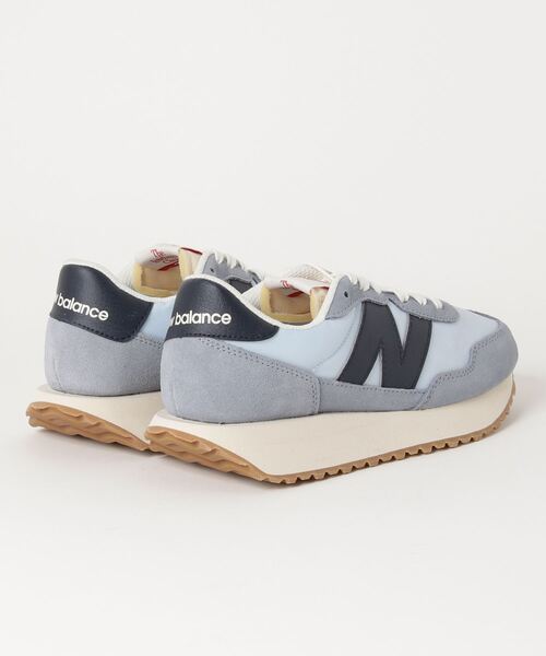 NEW BALANCE(ニューバランス)の「MS237(スニーカー・メンズ・ライトブルー/グレー/ホワイト・27.5cm/23.5cm/23.0cm/25.0cm/26.0cm/24.5cm/28.0cm/25.5cm/26.5cm/29.0cm/27.0cm/22.5cm/24.0cm/28.5cm)」の4枚目の写真