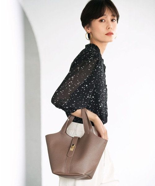 GeeRA(ジーラ)の「パフスリーブシャツブラウス(シャツ/ブラウス・レディース・サンドグレー/ブラック・MEDIUM/X-LARGE/LARGE)」の6枚目の写真