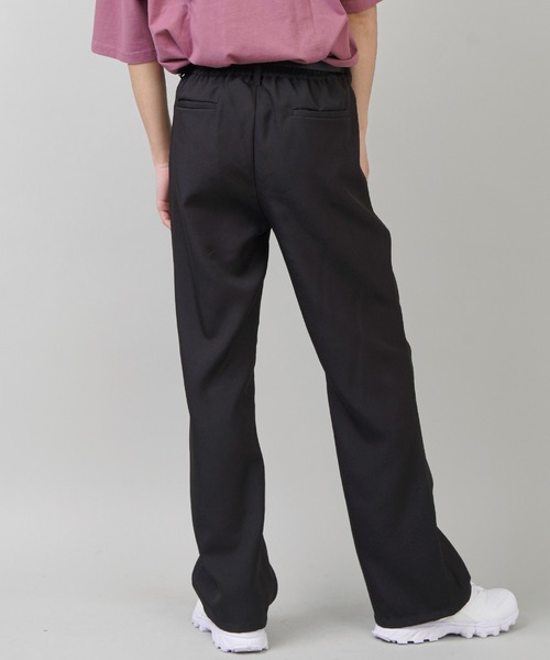 SPINNS（スピンズ）の「TR素材イージーフレアパンツ（スラックス・メンズ・ブラック/ブラウン/グレー/オフホワイト・M/L）」の14枚目の写真