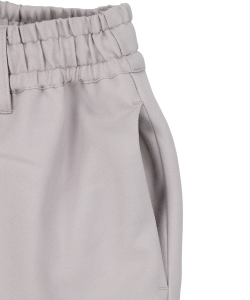 SPINNS（スピンズ）の「TR素材イージーフレアパンツ（スラックス・メンズ・ブラック/ブラウン/グレー/オフホワイト・M/L）」の21枚目の写真