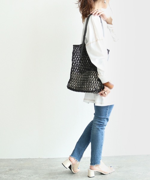 reca（レカ）の「マクラメフラットトート（トートバッグ・レディース・ホワイト/ブラック/キャメル・ONE SIZE）」の4枚目の写真