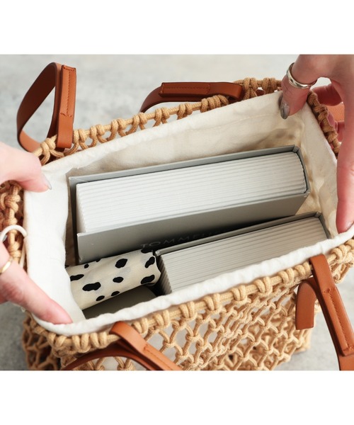 reca（レカ）の「マクラメフラットトート（トートバッグ・レディース・ホワイト/ブラック/キャメル・ONE SIZE）」の6枚目の写真