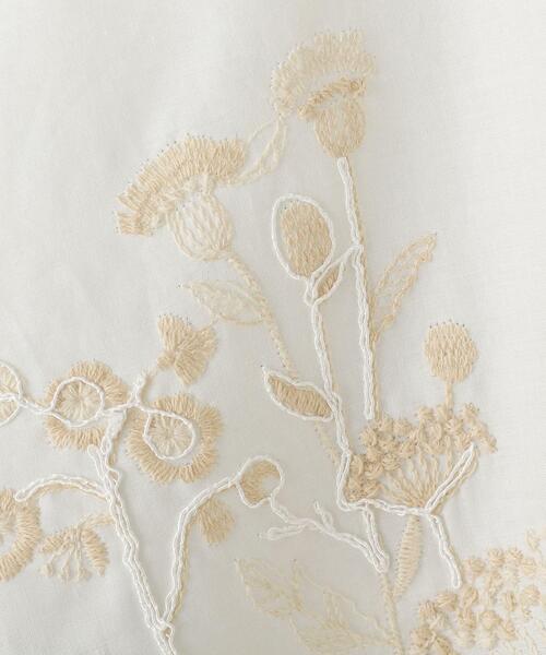 smart pink（スマートピンク）の「◆【手洗い可】フラワー刺しゅうイレギュラーヘムブラウス（シャツ/ブラウス・レディース・ブルー/アイボリー・88）」の12枚目の写真