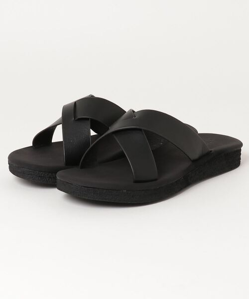 AAA+（サンエープラス）の「[軽量・滑りにくい]クロスフラットコンフォートサンダル（サンダル・レディース・ブラック/ダークブラウン/ベージュ・S/M/L/LL）」の6枚目の写真