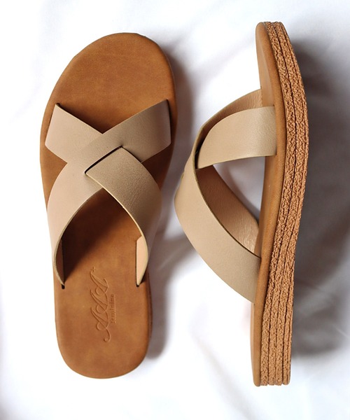 AAA+（サンエープラス）の「[軽量・滑りにくい]クロスフラットコンフォートサンダル（サンダル・レディース・ブラック/ダークブラウン/ベージュ・S/M/L/LL）」の8枚目の写真