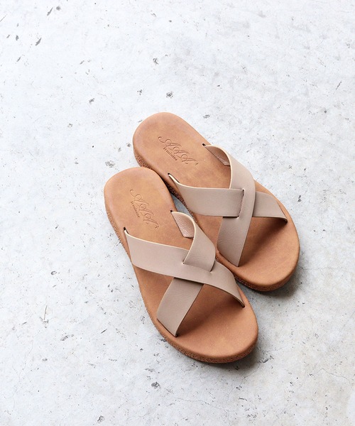 AAA+（サンエープラス）の「[軽量・滑りにくい]クロスフラットコンフォートサンダル（サンダル・レディース・ブラック/ダークブラウン/ベージュ・S/M/L/LL）」の10枚目の写真