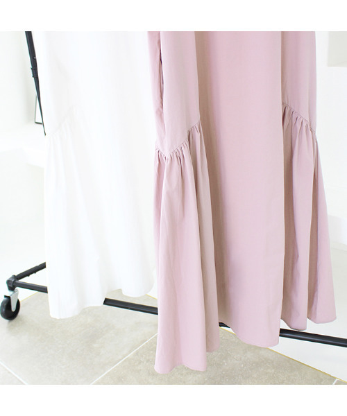 MODE ROBE（モードローブ）の「半袖フレアロングワンピース（ワンピース・レディース・ホワイト/ピンク・FREE）」の4枚目の写真