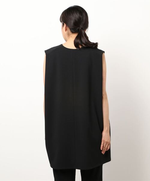 TITE IN THE STORE（ティテ　インザ　ストア）の「ショルダータックベスト（Tシャツ/カットソー・レディース・ブラック・38）」の3枚目の写真