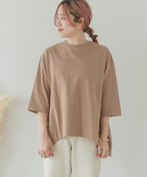 ITEMS URBANRESEARCH(アイテムズ アーバンリサーチ)の「バックギャザーTシャツ(Tシャツ/カットソー・レディース・ブラック/オフホワイト/グレー系その他/チャコールグレー/キャメル・FREE)」の13枚目の写真