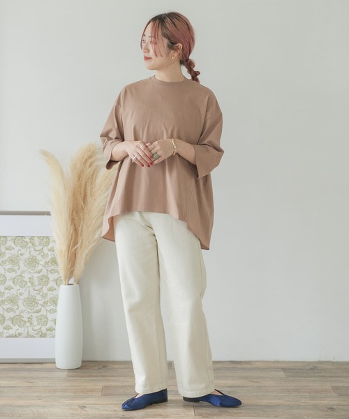 ITEMS URBANRESEARCH(アイテムズ アーバンリサーチ)の「バックギャザーTシャツ(Tシャツ/カットソー・レディース・ブラック/オフホワイト/グレー系その他/チャコールグレー/キャメル・FREE)」の9枚目の写真