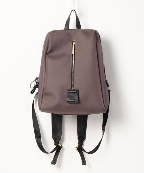 atneK（アトネック）の「【atneK by Scrap Book】フロントジップリュック（バックパック/リュック・レディース・グレー/ブラック・FREE）」の2枚目の写真