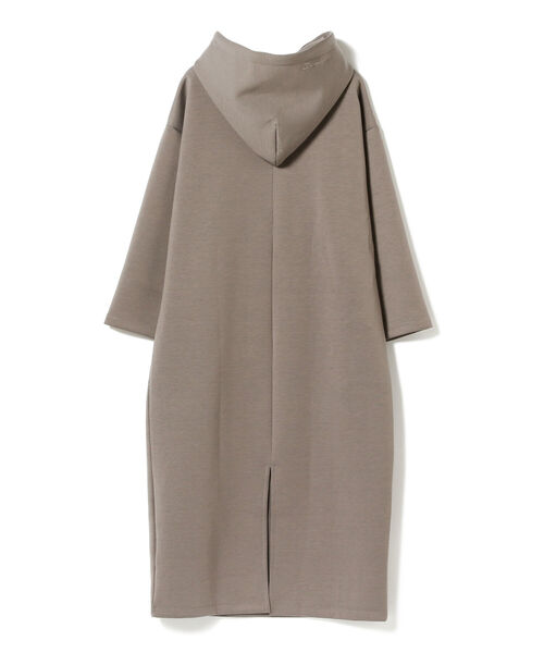 Ray BEAMS（レイビームス）の「Champion × Ray BEAMS / 別注 Vネック フーディー ワンピース（ワンピース・レディース・サンドベージュ/ブラック/グレー系その他・ONE SIZE）」の9枚目の写真