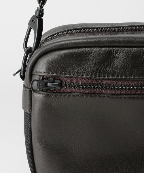 green label relaxing（グリーンレーベルリラクシング）の「＜green label relaxing＞ レザー FUNCTIONAL ショルダーバッグ（ショルダーバッグ・メンズ・ブラック/ダークブラウン・FREE）」の11枚目の写真