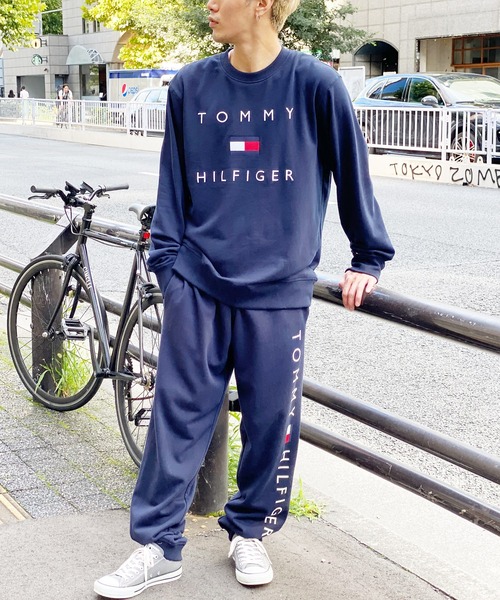 Hilfiger ヒルフィガー トミー Tommy Hilfiger トミーヒルフィガー のファッション Hilfiger スウェット セール Shirt Sweat Essential Sweat メンズ スウェット ロゴ スウェット シャツ エッセンシャル Logo Tommy