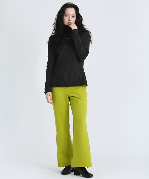 select MOCA(セレクトモカ)の「サイドスリットタートルニット(ニット/セーター・レディース・オレンジ/ブルー/チャコール・FREE)」の5枚目の写真