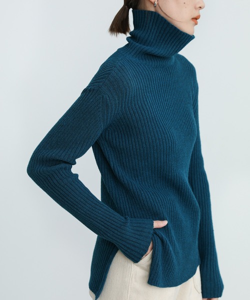 select MOCA(セレクトモカ)の「サイドスリットタートルニット(ニット/セーター・レディース・オレンジ/ブルー/チャコール・FREE)」の17枚目の写真