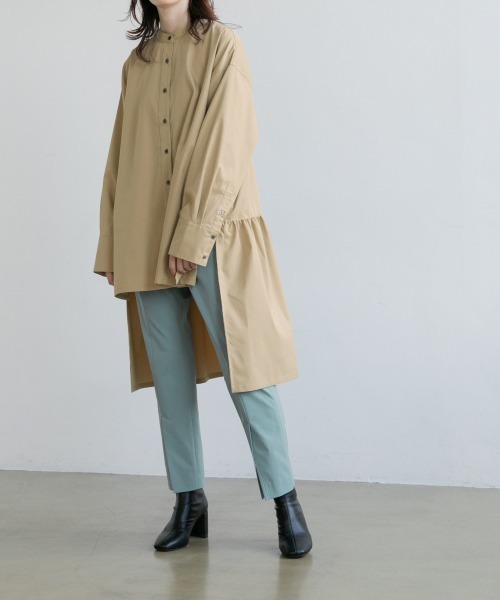 yuw(ユウ)の「BACK TIERED SHIRT 236449(シャツ/ブラウス・レディース・オフホワイト/ブラック/ベージュ・FREE)」の3枚目の写真