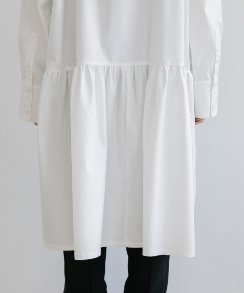 yuw(ユウ)の「BACK TIERED SHIRT 236449(シャツ/ブラウス・レディース・オフホワイト/ブラック/ベージュ・FREE)」の8枚目の写真